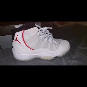Retro Jordan 11s size 4.5